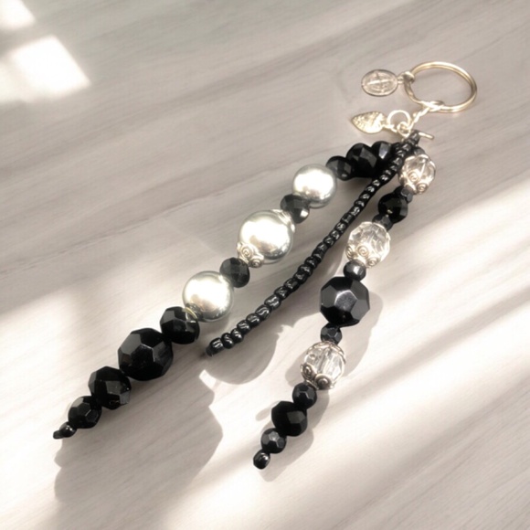 Beaded Keychain | 3 Strands w/ Black Faceted Onyx, Seed Beads + Heart & Compass - Picture 1 of 16